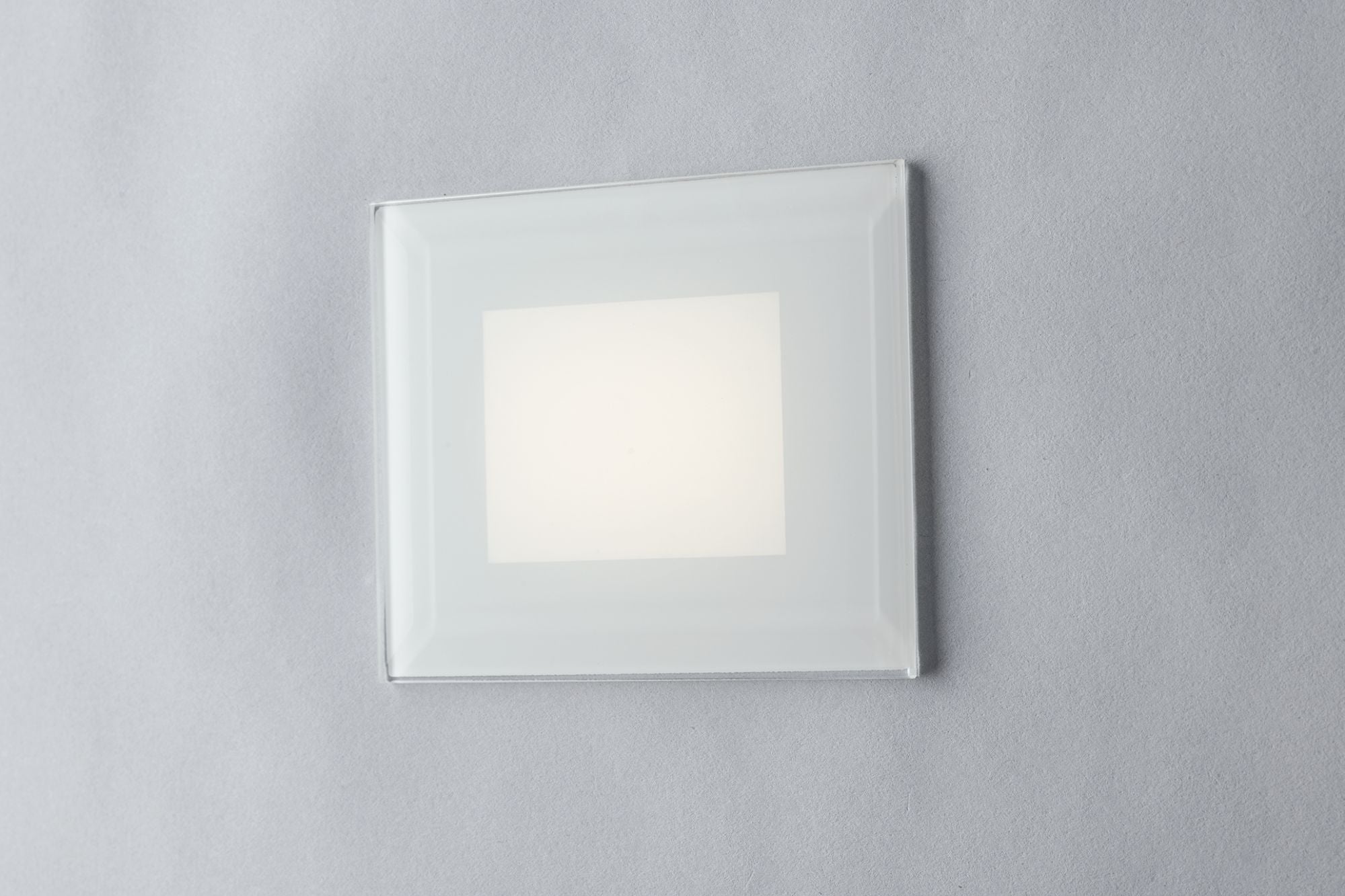 Oprawa schodowa do montażu w puszce instalacyjnej 503 (brak w zestawie) z kloszem z białego szkła hartowanego LED CCT 3W 440LM SLAB
